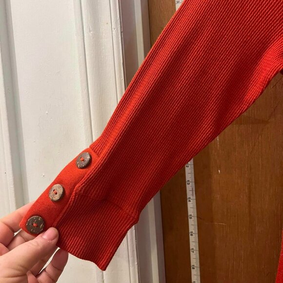 ❤️🔥❤️🔥🐻Size M - Cato - Rust Colored 3/4 Sleeve Pullover w/Floral Design - Picture 4 of 6